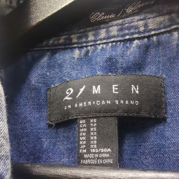 21 Men Forever21 Men's Sleeveless Denim Button Front Shirt Size XS - Picture 3 of 6